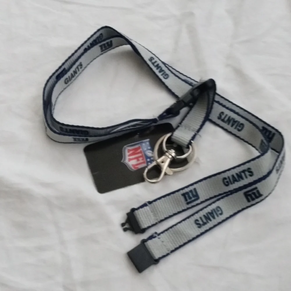 NY Giants UltraTech Lanyard Keychain Badge Ticket ID Holder Car House Keys NWT
